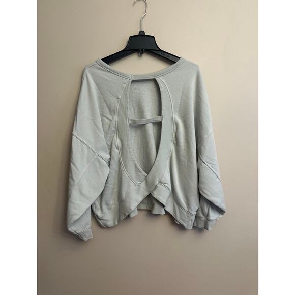 Ocean Drive Open Back Cropped Sweatshirt Size L - Picture 3 of 9